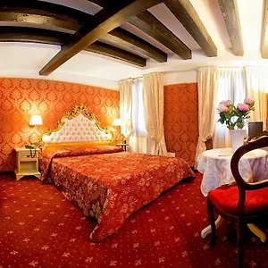 Bed & Breakfast Ca' Della Loggia, Venice