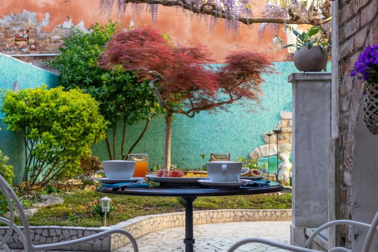 Hotel Casa Boccassini Venice Italy