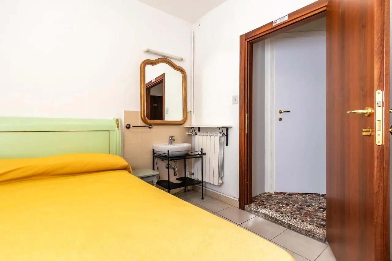 Hotel Casa Boccassini Venice 0*,  Italy