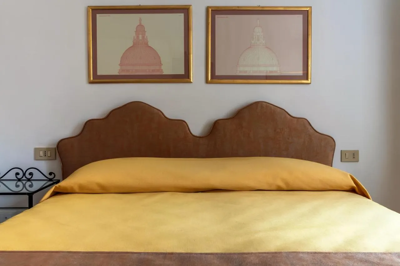 Hotel Casa Boccassini Venice